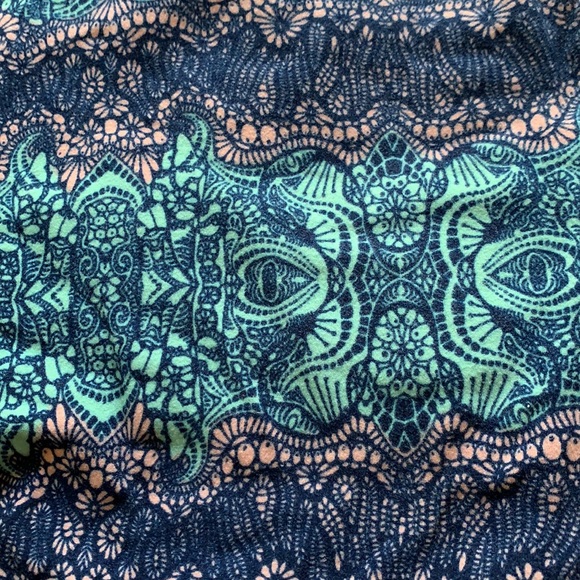 LuLaRoe Leggings-OS - Picture 2 of 2